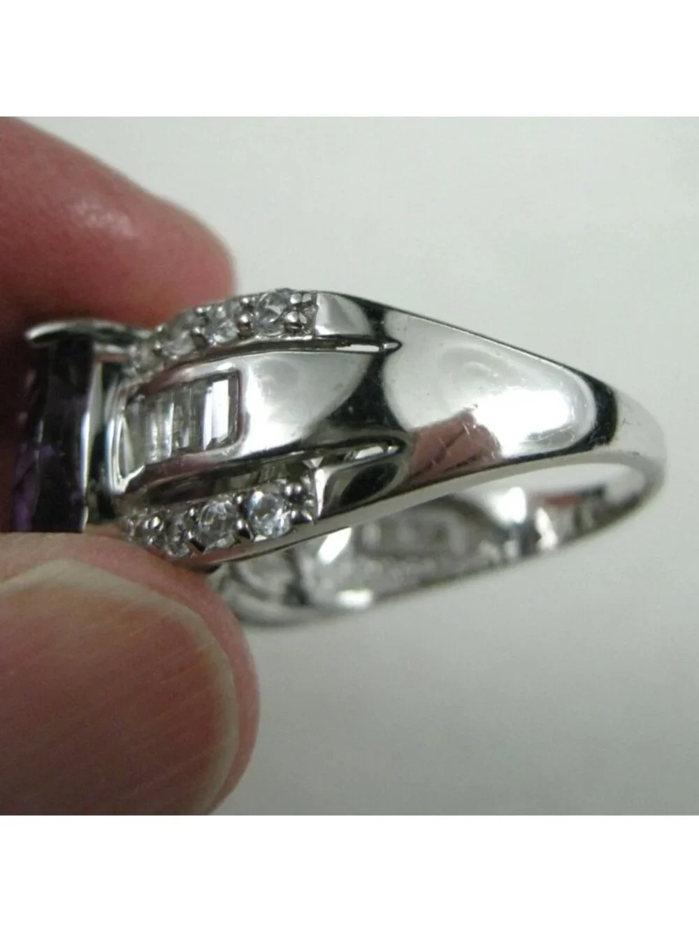 Thailand Sterling Silver 925 Ring Amethyst Stone Clear 6 gr Size 8